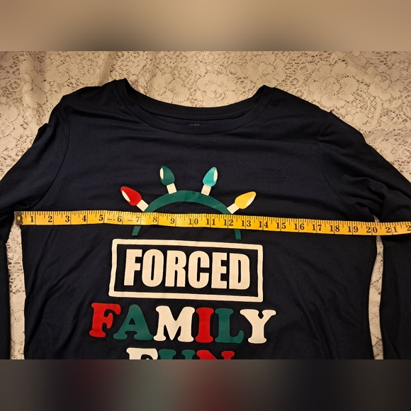 NWT Holiday SIZE 4-6 2 Piece PJ Set Long Sleeve Shirt And Pants - Picture 7 of 10